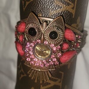 Pink Crystal Owl Bangle Hinged Clamp Watch Bird Raptor Owl Pink‎ Bronze Black